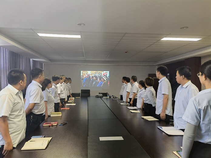 机关三支部旁观现场 - 副本.jpg