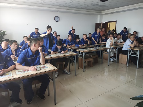 “美好生涯从安全起头“话题征集现场 李苏珍摄.jpg